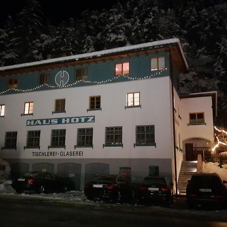 Haus Hotz Apart Talblick Grins Екстер'єр фото